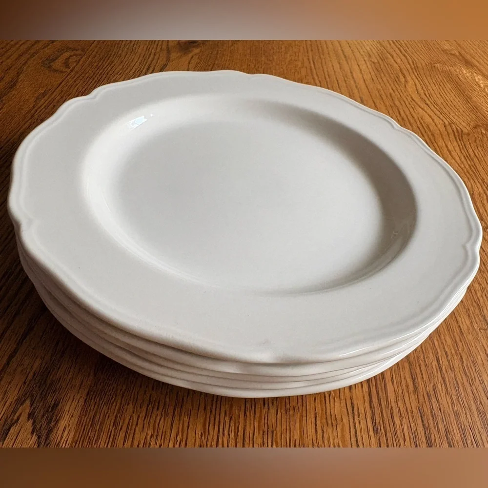 J&G Meakin Royal Staffordshire Heirloom Ironstone white set of 5 Plates ~10 in.